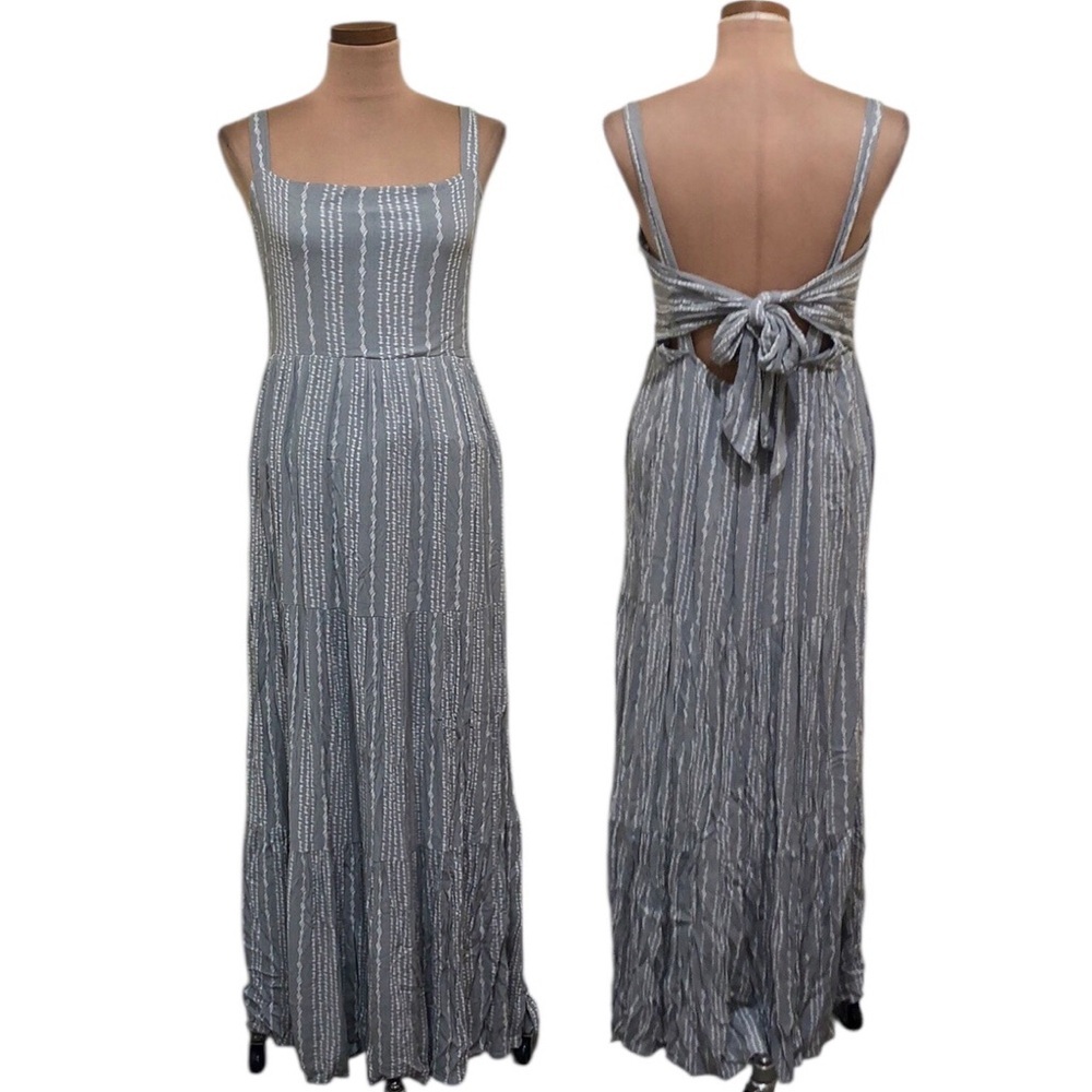 Altar’d State Maxi Dress Size Medium Gray White Print Open Cutout Back Dress